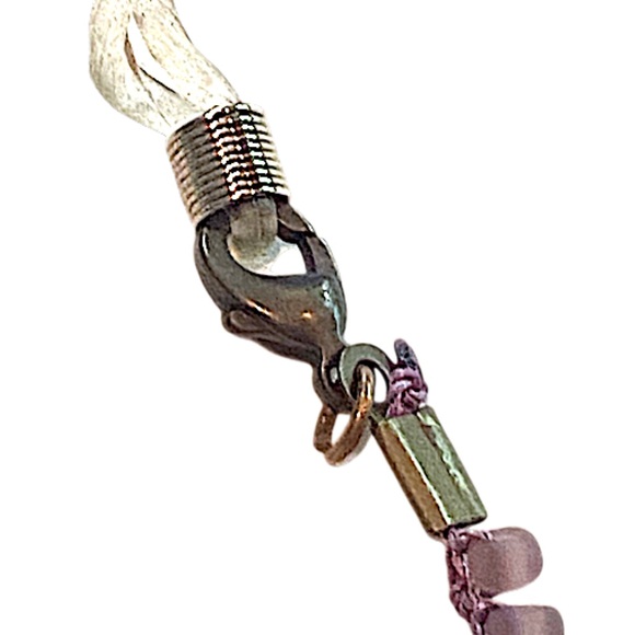 Eyeglasses necklace Holder Purple Flower Beaded crochet - Picture 3 of 4